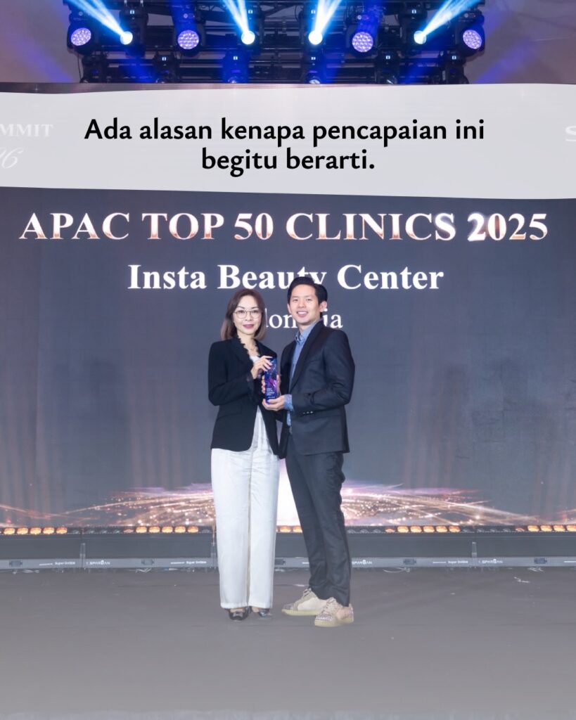 dr rudy adiputra menerima penghargaan top 50 clinic in apac